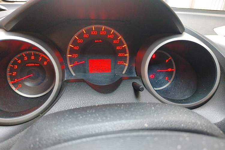 Used Honda Fit 2011 1.5L Automatic Luxury Edition Odometer Close Up