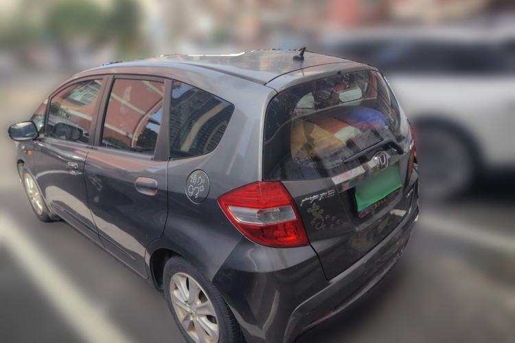 Used Honda Fit 2011 1.5L Automatic Luxury Edition Rear Left 45 Deg