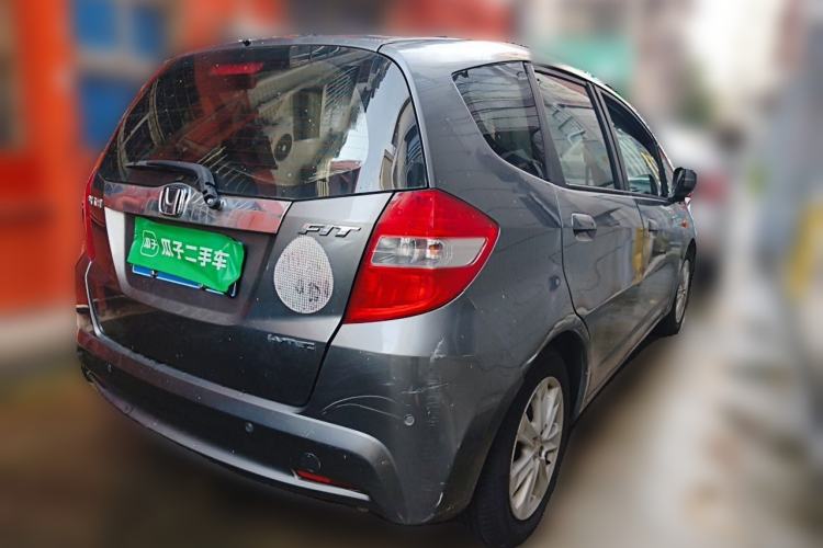 Used Honda Fit 2011 1.5L Automatic Luxury Edition Rear Right 45 Deg