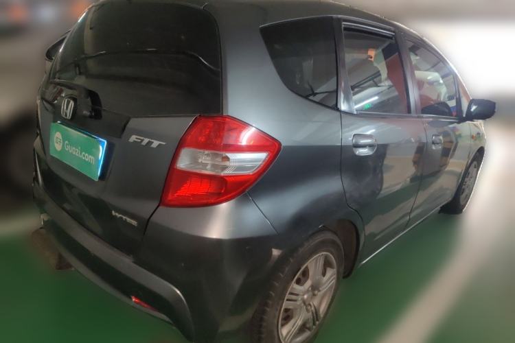 Used Honda Fit 2011 1.3L automatic comfort version Rear Right 45 Deg