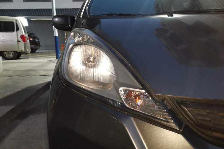Used Honda Fit 2011 1.3L manual Comfort version Right Front Headlight