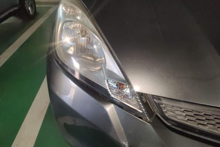 Used Honda Fit 2011 1.3L automatic comfort version Right Front Headlight