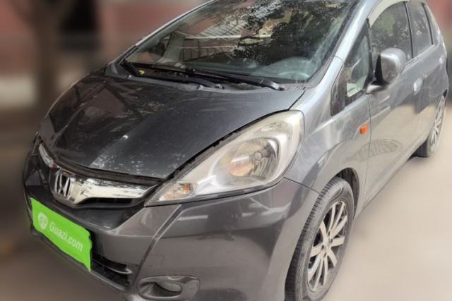 Used Honda Fit 2011 1.3L manual Comfort version