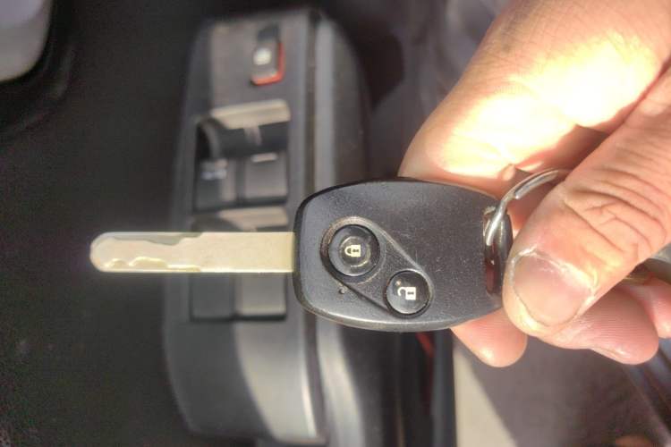Used Honda Fit 2011 1.5L Automatic Luxury Edition Vehicle Key