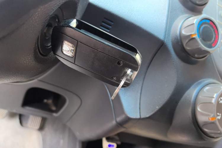 Used Honda Fit 2011 1.3L manual Comfort version Vehicle Key