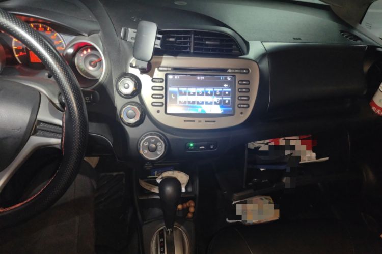Used Honda Fit 2011 1.3L automatic comfort version Audio And AC Panel
