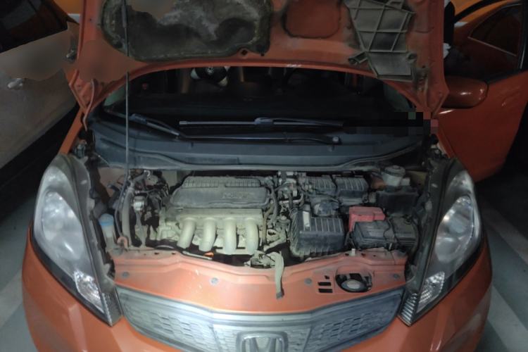 Used Honda Fit 2011 1.3L automatic comfort version Engine Bay