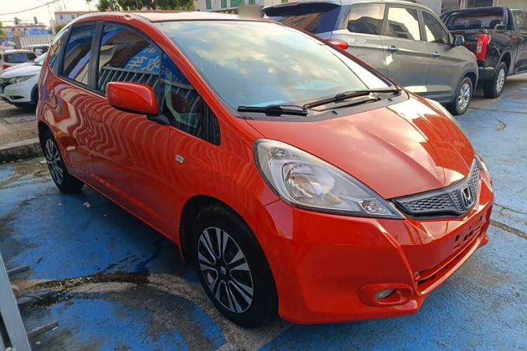 Used Honda Fit 2011 1.3L automatic comfort version Exterior 1