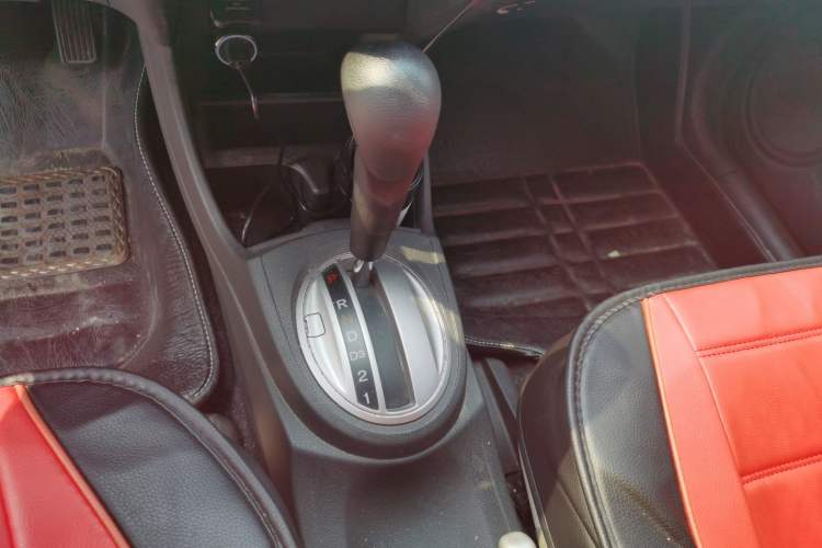 Used Honda Fit 2011 1.3L automatic comfort version Gear Lever