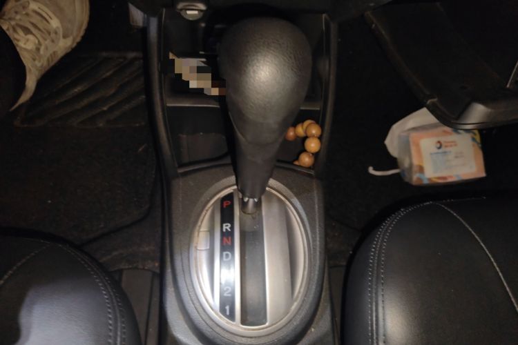 Used Honda Fit 2011 1.3L automatic comfort version Gear Lever