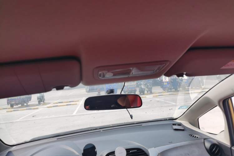 Used Honda Fit 2011 1.3L automatic comfort version Headliner