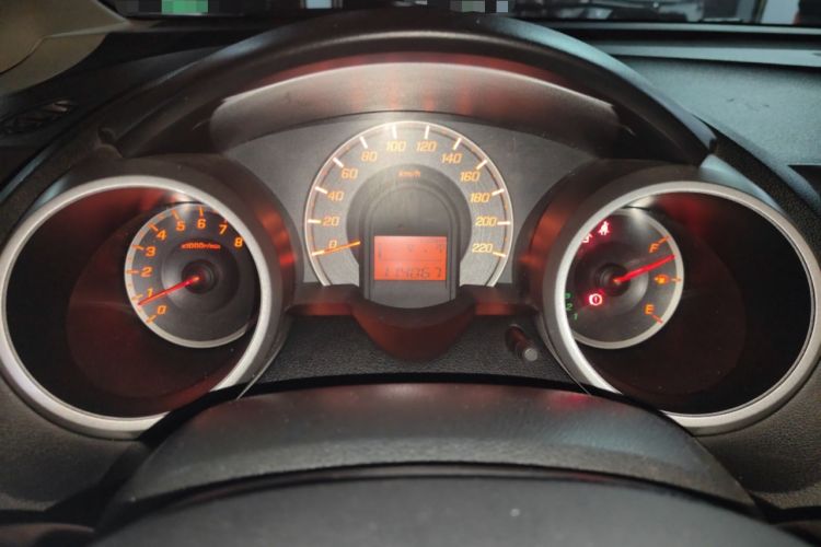 Used Honda Fit 2011 1.3L automatic comfort version Instrument Cluster