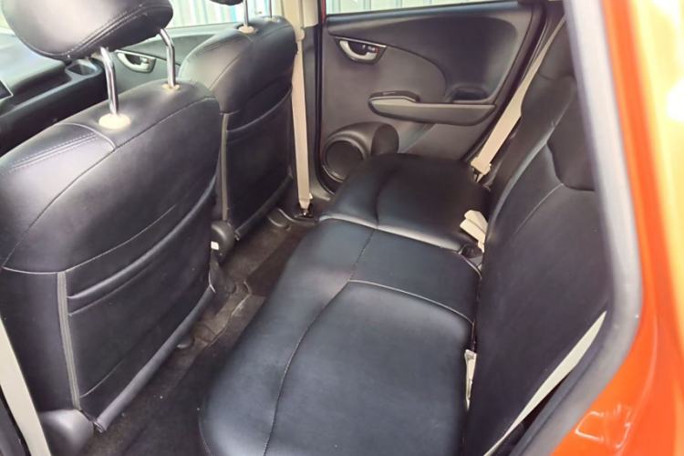 Used Honda Fit 2011 1.3L automatic comfort version Interior 3