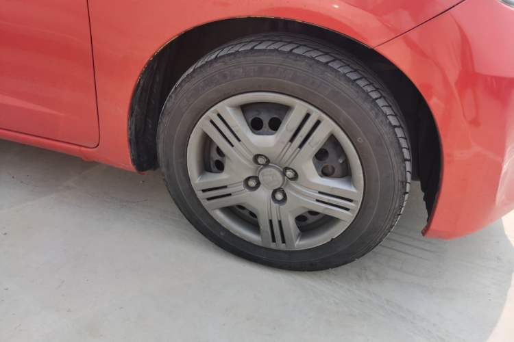 Used Honda Fit 2011 1.3L automatic comfort version Right Front Wheel Hub