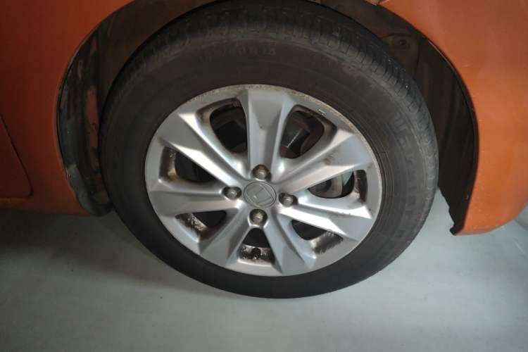 Used Honda Fit 2011 1.3L automatic comfort version Right Front Wheel Hub