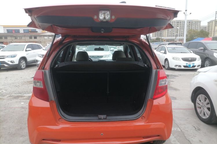 Used Honda Fit 2011 1.3L manual Comfort version Trunk