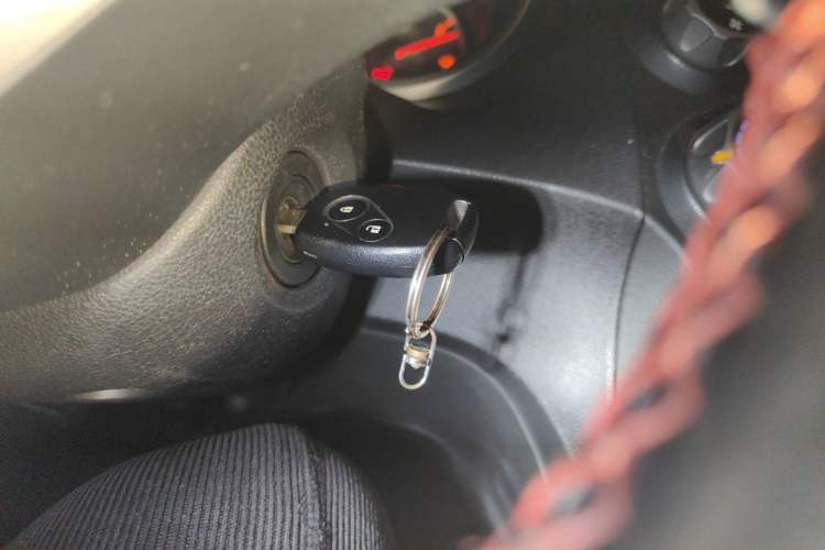 Used Honda Fit 2011 1.3L automatic comfort version Vehicle Key
