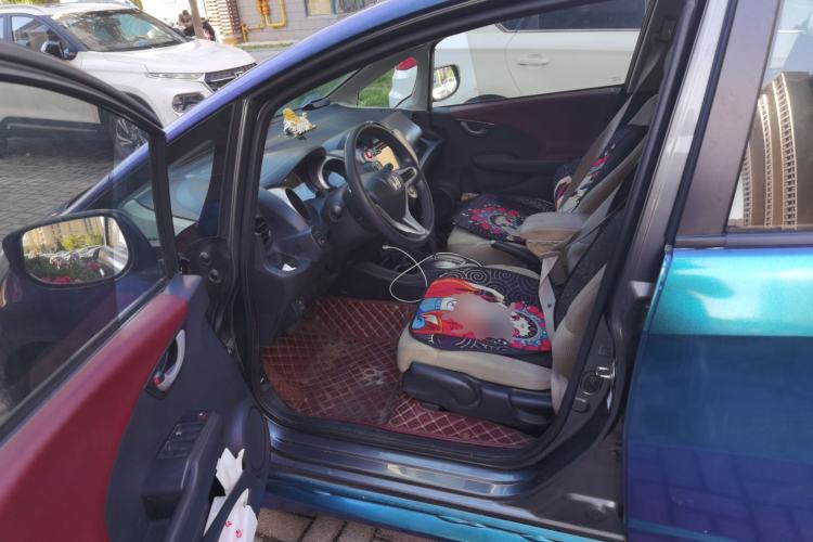 Used Honda Fit 2011 1.3L automatic comfort version Driver Seat