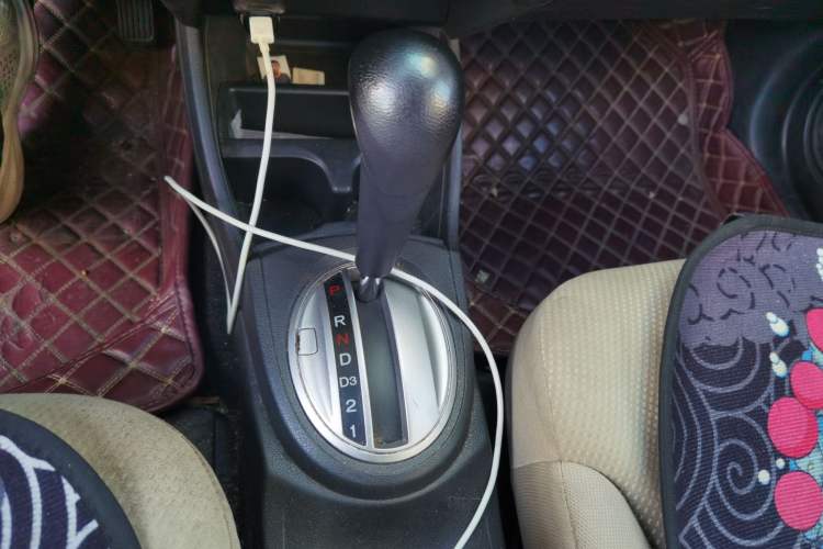 Used Honda Fit 2011 1.3L automatic comfort version Gear Lever