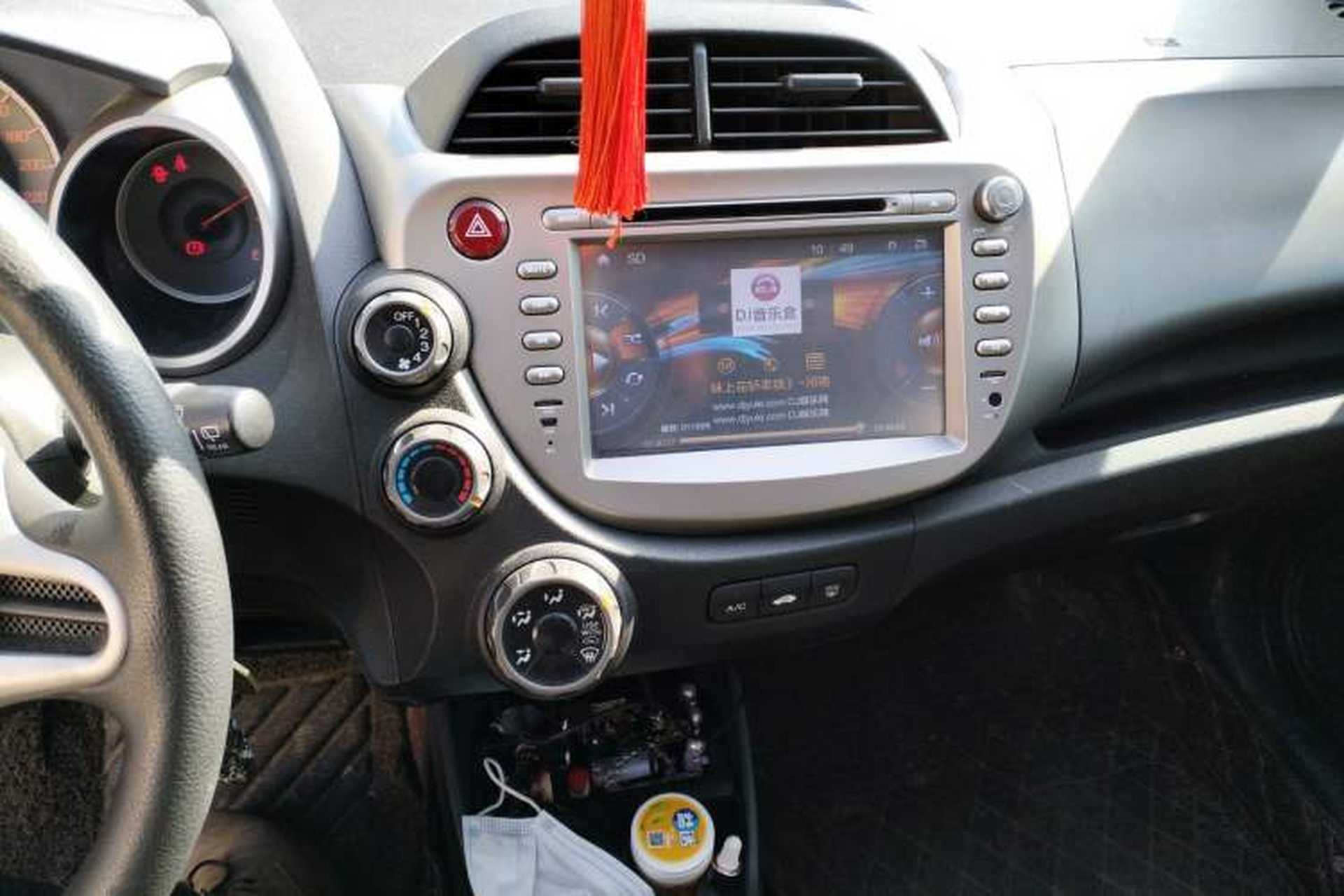 Used Honda Fit 2011 1.3L manual Comfort version Audio And AC Panel