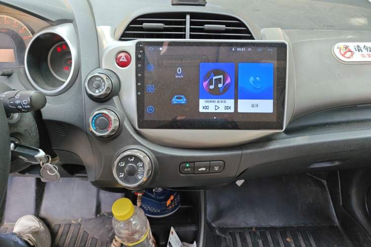 Used Honda Fit 2011 1.3L manual Comfort version Audio And AC Panel