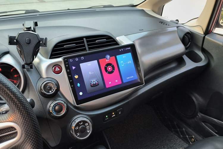Used Honda Fit 2011 1.3L automatic comfort version Audio And AC Panel