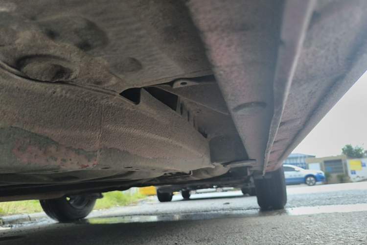 Used Honda Fit 2011 1.3L automatic comfort version Chassis Front Left