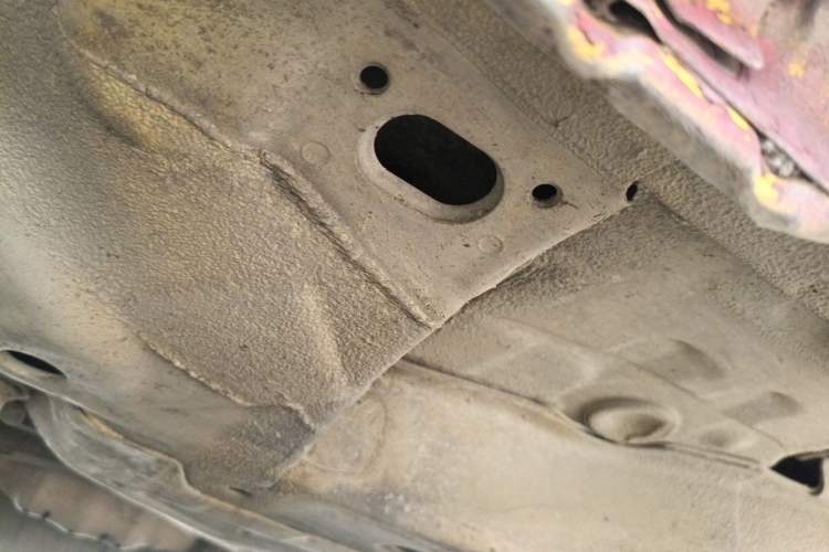 Used Honda Fit 2011 1.3L automatic comfort version Chassis Front Left