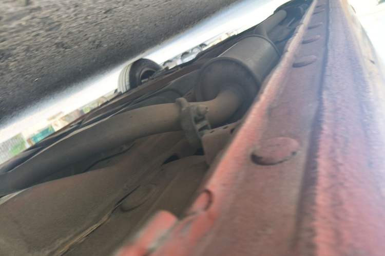 Used Honda Fit 2011 1.3L automatic comfort version Chassis Front Right