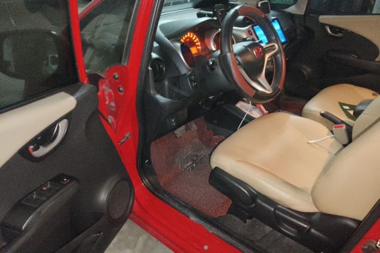 Used Honda Fit 2011 1.3L automatic comfort version Driver Seat