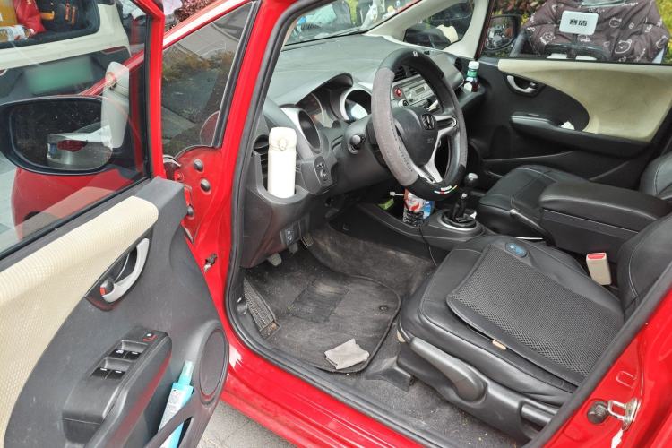 Used Honda Fit 2011 1.3L manual Comfort version Driver Seat