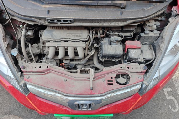 Used Honda Fit 2011 1.5L manual luxury version Engine Bay