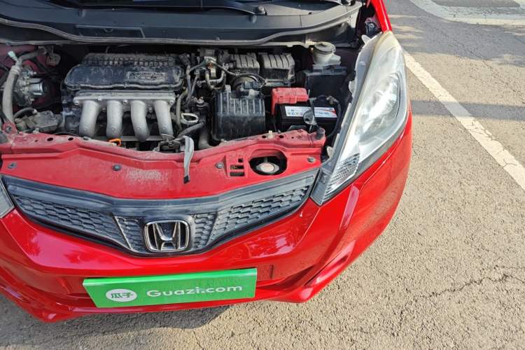 Used Honda Fit 2011 1.3L automatic comfort version Engine Bay Left
