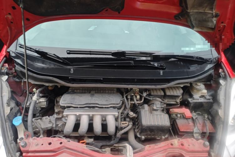Used Honda Fit 2011 1.5L Automatic Luxury Edition Engine Bay