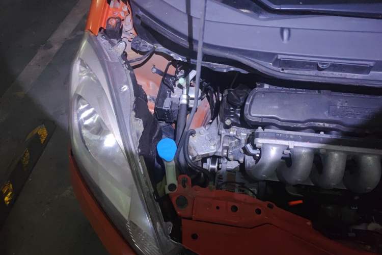 Used Honda Fit 2011 1.5L Automatic Luxury Edition Engine Bay Right