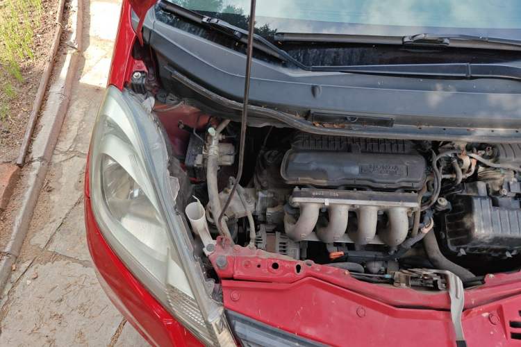 Used Honda Fit 2011 1.3L manual Comfort version Engine Bay Right