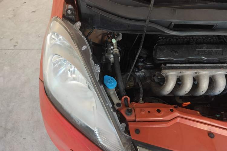 Used Honda Fit 2011 1.5L Automatic Luxury Edition Engine Bay Right