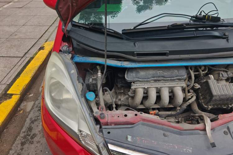 Used Honda Fit 2011 1.5L Automatic Luxury Edition Engine Bay Right