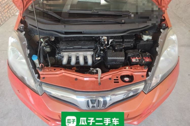 Used Honda Fit 2011 1.5L Automatic Luxury Edition Engine Bay