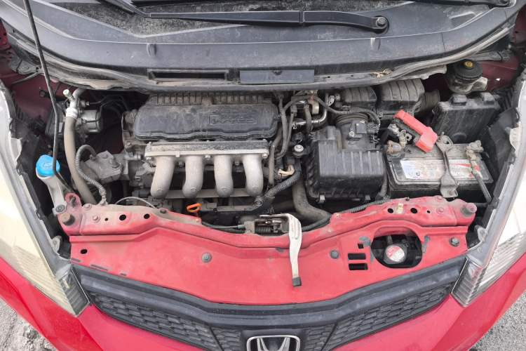 Used Honda Fit 2011 1.3L automatic comfort version Engine Bay