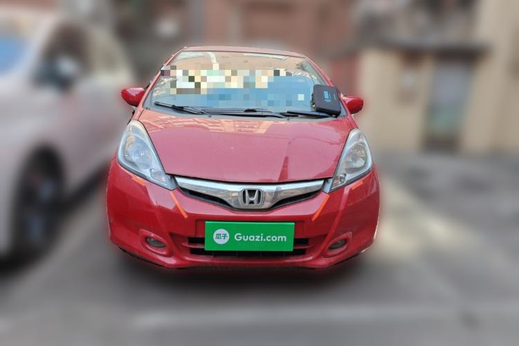 Used Honda Fit 2011 1.5L manual luxury version Front