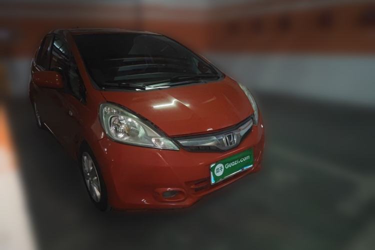 Used Honda Fit 2011 1.5L Automatic Luxury Edition Front Right 45 Deg