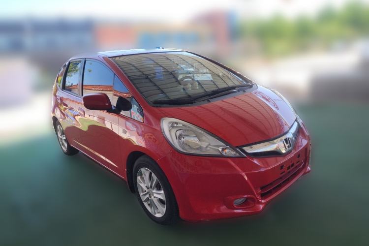 Used Honda Fit 2011 1.5L Automatic Luxury Edition Front Right 45 Deg