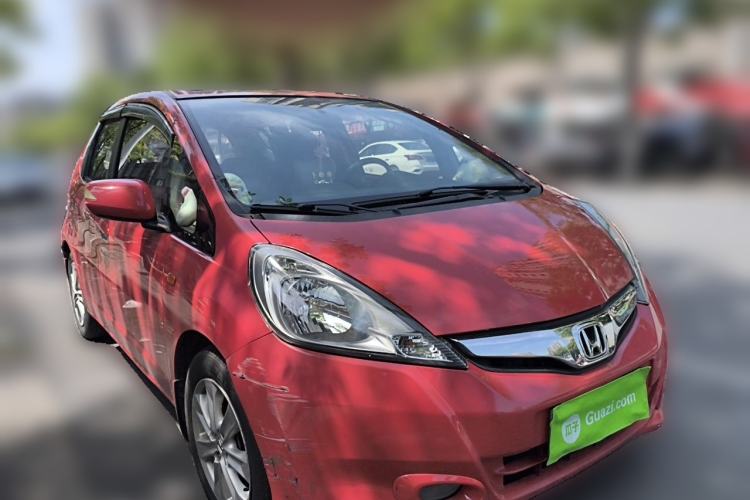 Used Honda Fit 2011 1.5L Automatic Luxury Edition Front Right 45 Deg