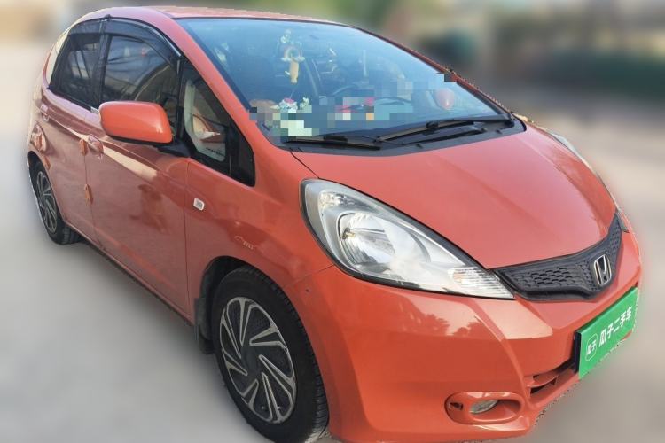 Used Honda Fit 2011 1.3L automatic comfort version Front Right 45 Deg