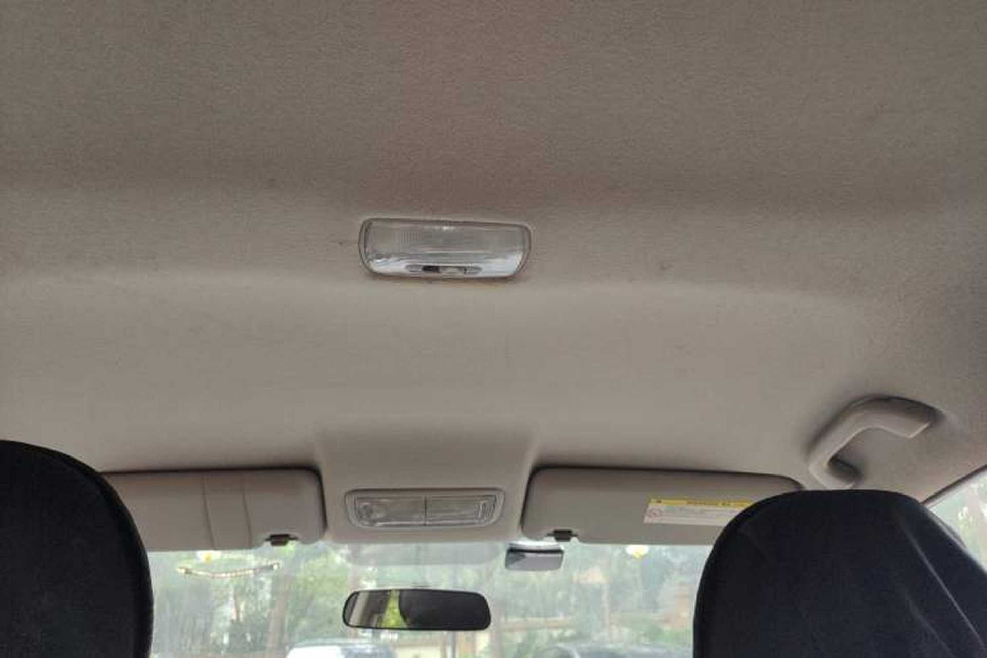 Used Honda Fit 2011 1.3L automatic comfort version Headliner