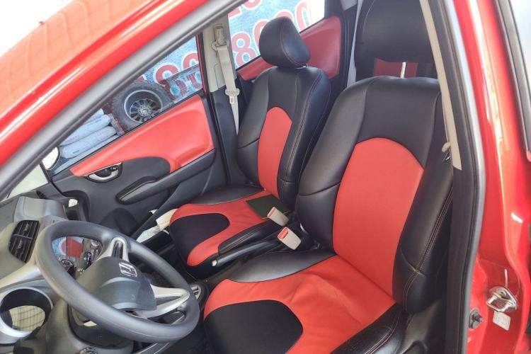 Used Honda Fit 2011 1.5L Automatic Luxury Edition Left Front Seat