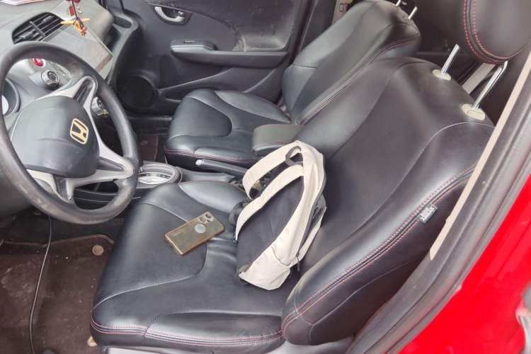 Used Honda Fit 2011 1.5L Automatic Luxury Edition Left Front Seat