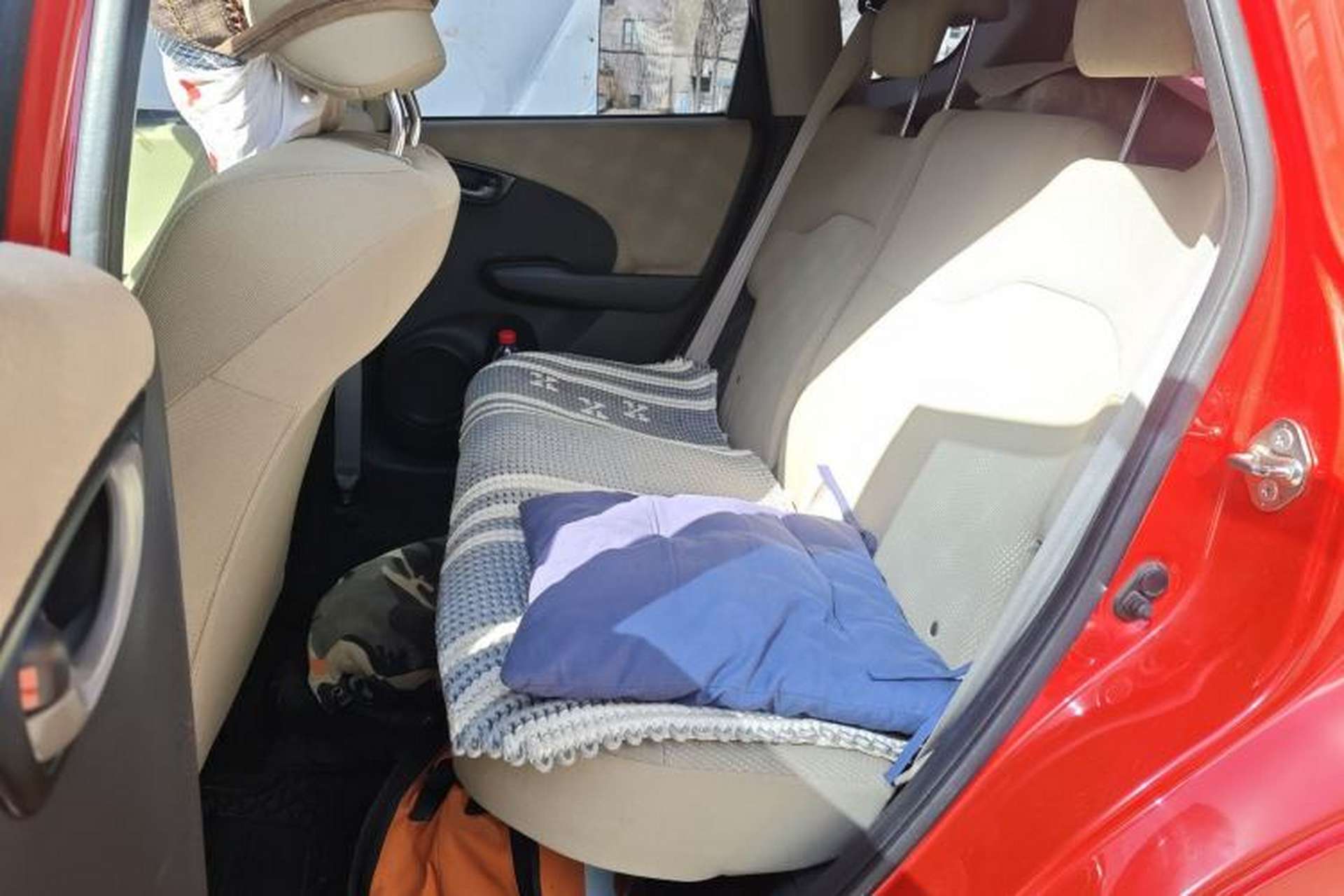 Used Honda Fit 2011 1.3L automatic comfort version Left Rear Seat