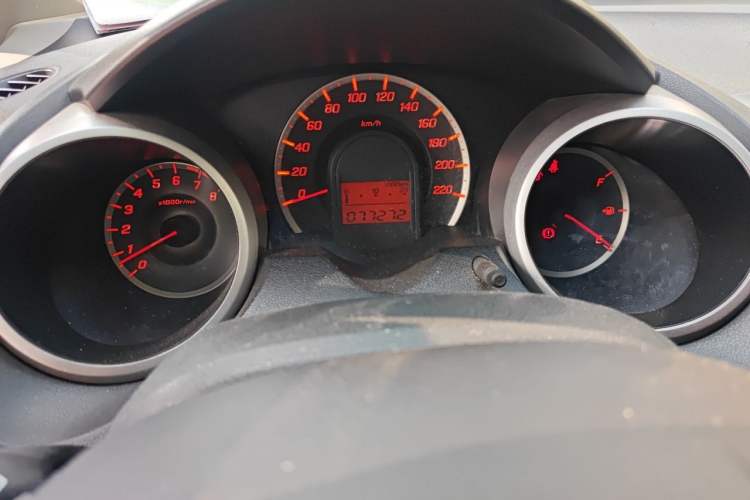 Used Honda Fit 2011 1.3L automatic comfort version Odometer Close Up